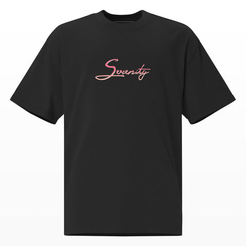 Parte delantera de la T-Shirt Serenity, diseño geométrico de los 80s, algodón 100% premium, estilo oversize, color negro, producción sostenible, streetwear mexicano, envío rápido. Diseño Aesthetic, Diseño Retro, 80s Vibes.