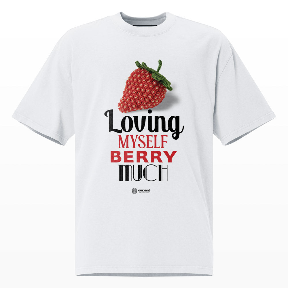 T-Shirt Strawberry Crochet con diseño frontal dulce y auténtico, estilo oversize, color blanco, streetwear con arte mexicano