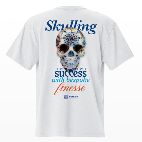 Parte trasera de la T-Shirt Skulling Success, algodón premium, estilo oversize, color blanco, streetwear con arte mexicano